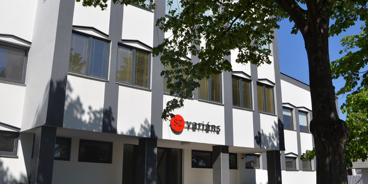 Sz.Variáns packaging design  production building